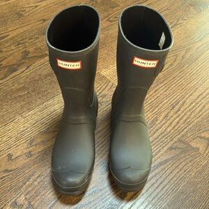 Women’s Black Hunter Rain Boots Size 10
